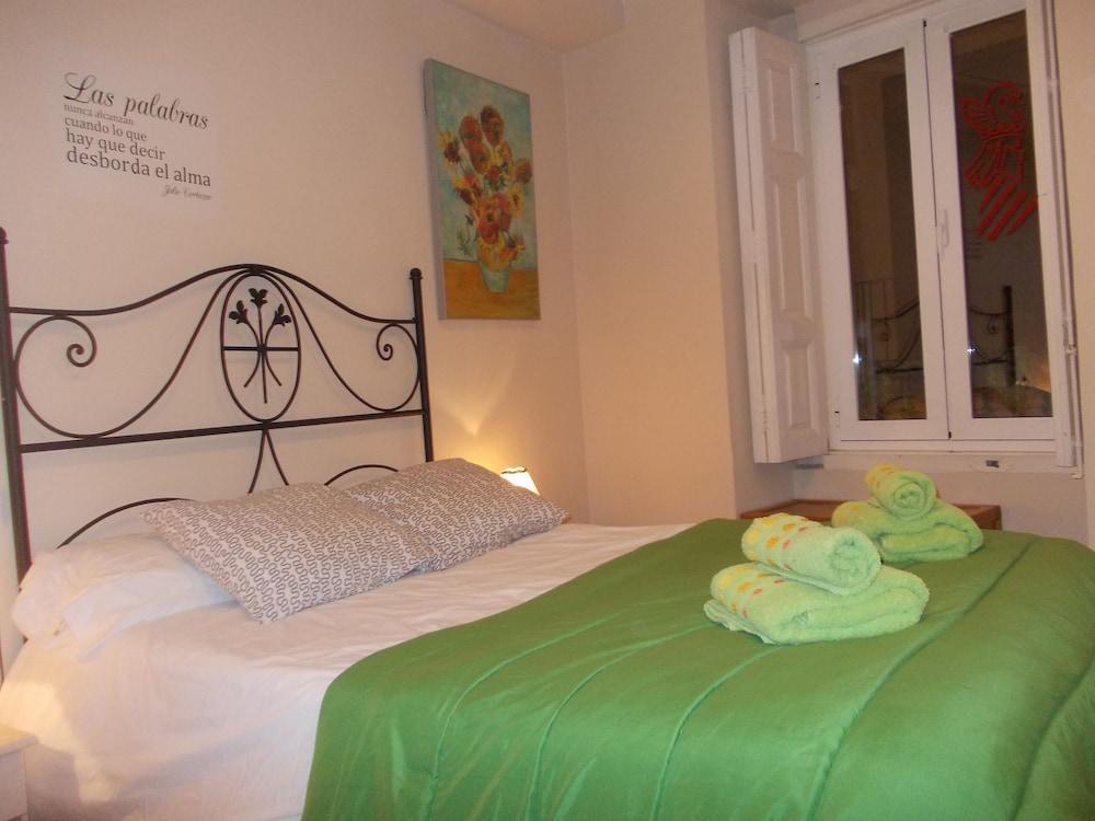 Apartamentos Ortiz De Zarate バレンシア エクステリア 写真