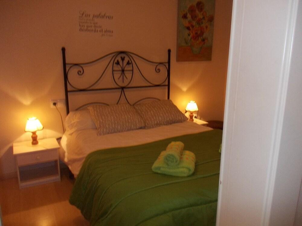 Apartamentos Ortiz De Zarate バレンシア エクステリア 写真